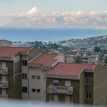 Primo Incanto Apartment *